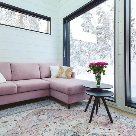 Glass Ceiling Kipinae Levi